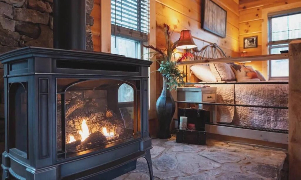 Cherry Log Cabin | THE DREAM ROOM/Quiet & Romantic new build - Blue Ridge/Cherry Log GA.