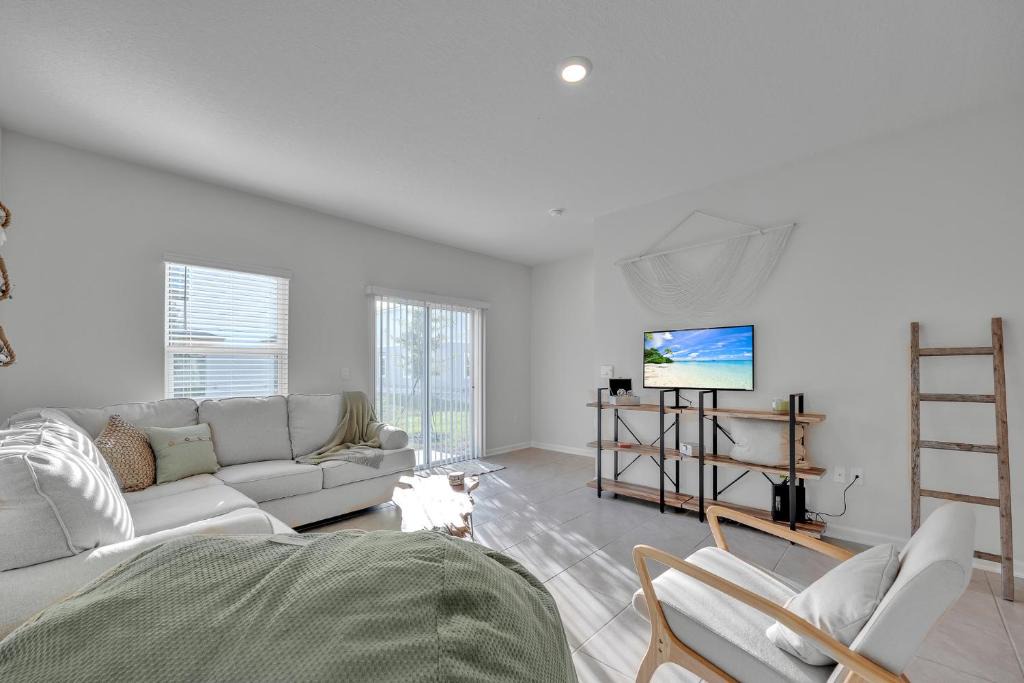 St. Augustine House | The Dunes, 3 BD Home, Pool, Close to Beach, Dog Park