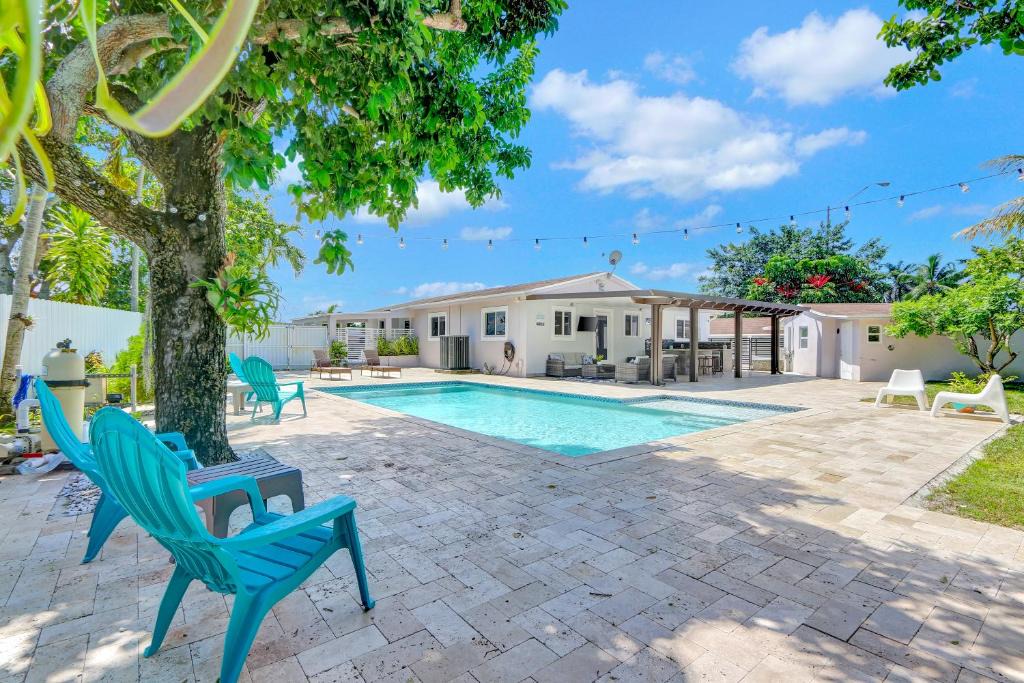 Miami Gardens House | The Gardens - Luxe, Pool, Mins to Hard Rock Stadium