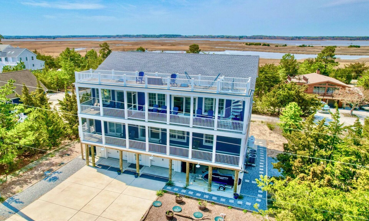 Broadkill Beach House | "The Haven of Rest" – Multi-Gen Luxury Beach House w/Elevator & Rooftop Views!