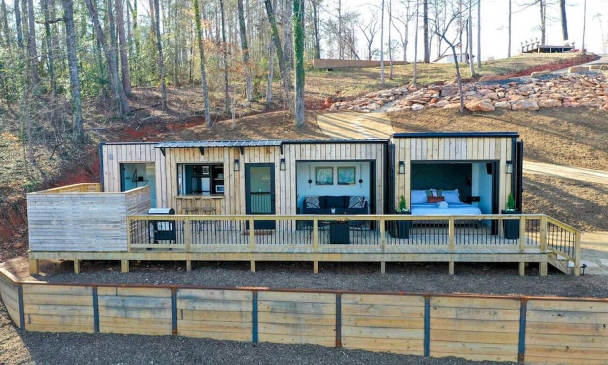 Easley Apartment | The Hive · Luxe Shipping Container w/King on Lakefront Farm