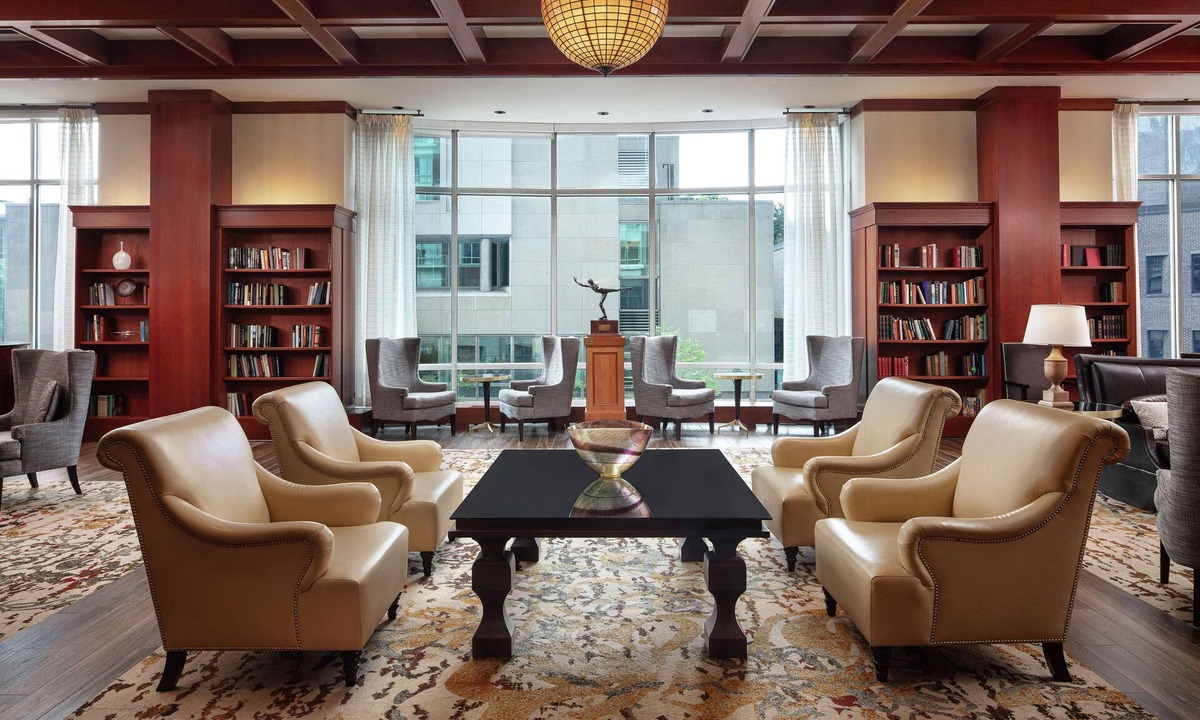 University City Hotel | The Inn at Penn, A Hilton Hotel
