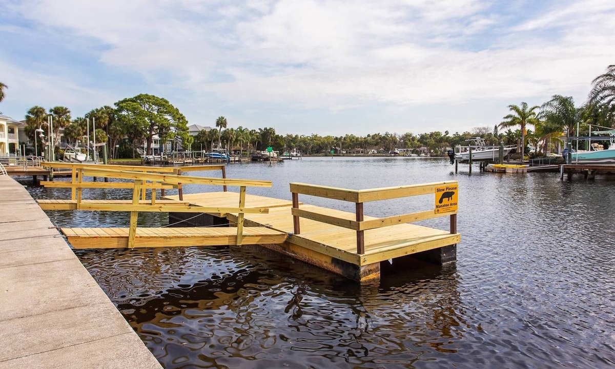 New Port Richey Estates House | The Keys Bungalow On The Cotee River