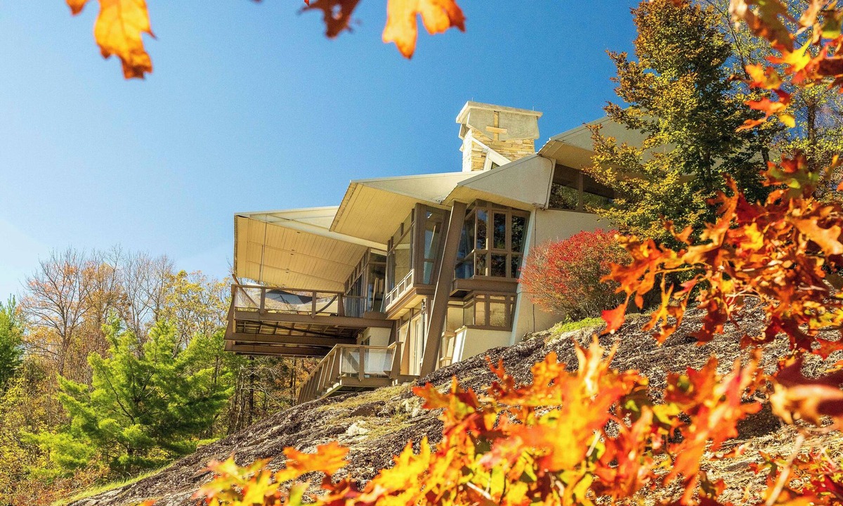 Highlands House | The Kite House Highlands, The Kite House Highlands, an exquisite designer house with spectacular vi.