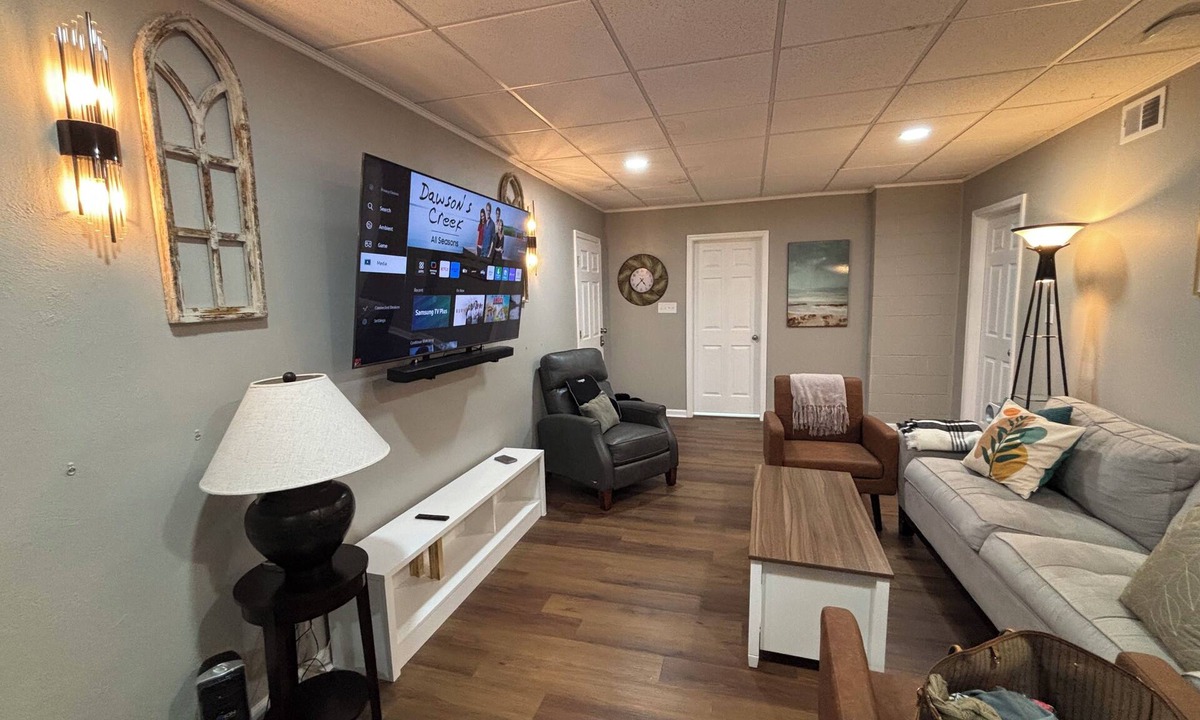 Kedron House | The Lair @ Greens Mill -20% discount for 28+ days