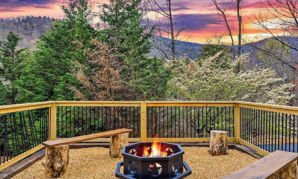 Blairsville House | The Lodge with 5 individual en-suites