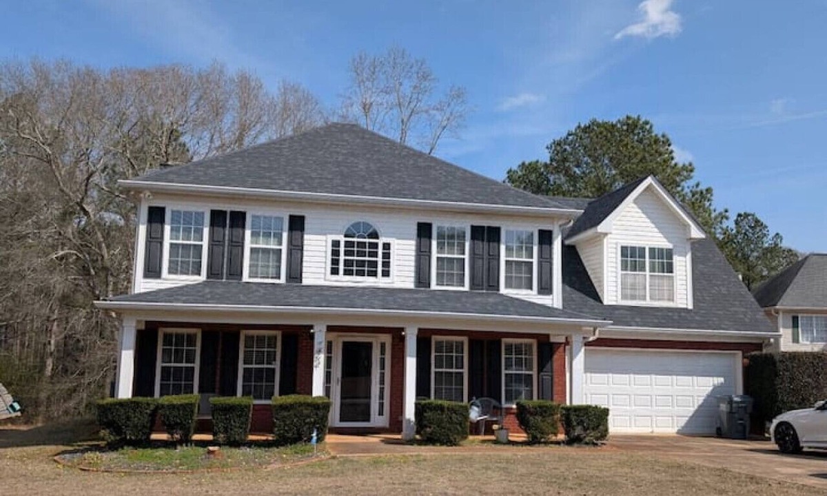 Oak Hill House | The mini Castle in Covington