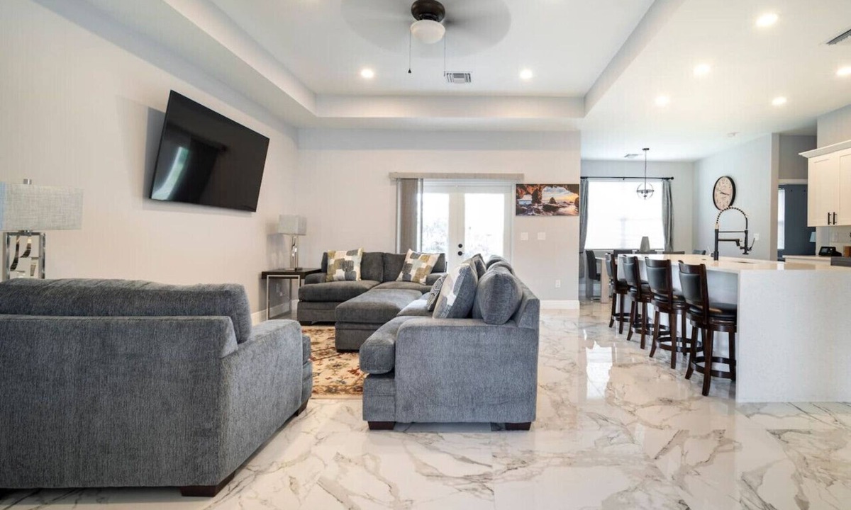 Jacarandas House | The New Pearl Resort