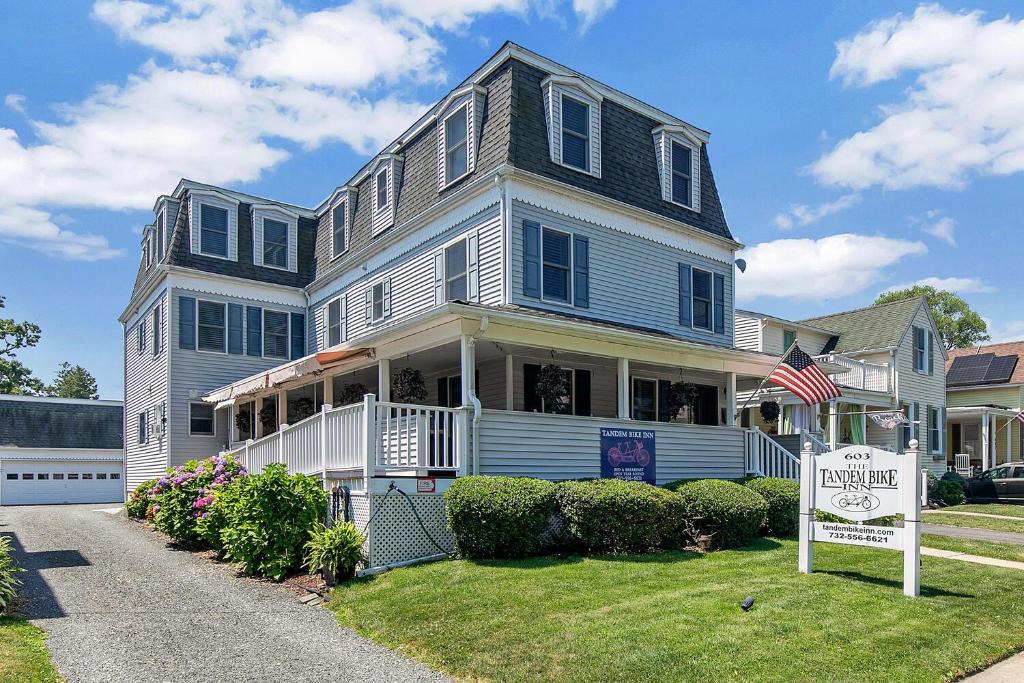 Wall Bed & Breakfast | The Opal & Pearl