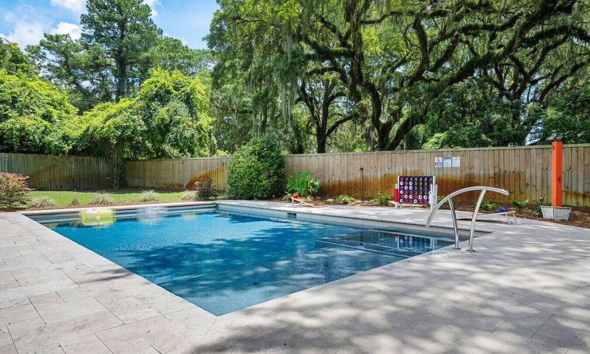 Mount Pleasant Apartment | The Palmetto Pool House | 4 BR + Arcade Room