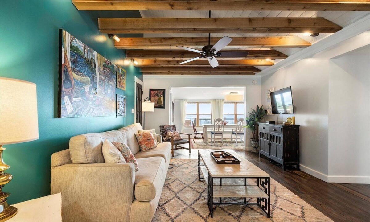 Lookout Mountain House | The Peach Bluff | Hot Tub | Gorgeous Bluff Views!