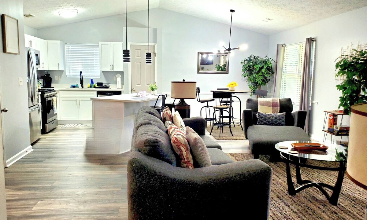 Church Street House | The Peach Escape in Atlanta: Charming 3-bed house with backyard retreat
