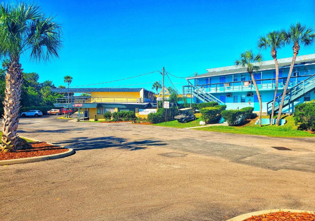 Springs at Kings Bay Hotel | The Port Hotel and Marina