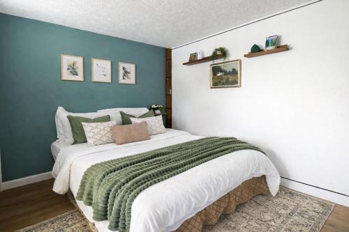 Decatur Apartment | The Quiet Garden Studio - Decatur- Free Parking