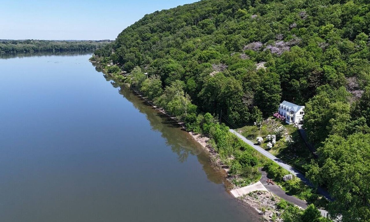 Wrightsville House | THE RIVERFRONT BOATHOUSE