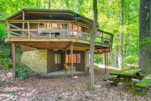 Hendersonville House | 'The Round House' - Treetop North Carolina Cabin!