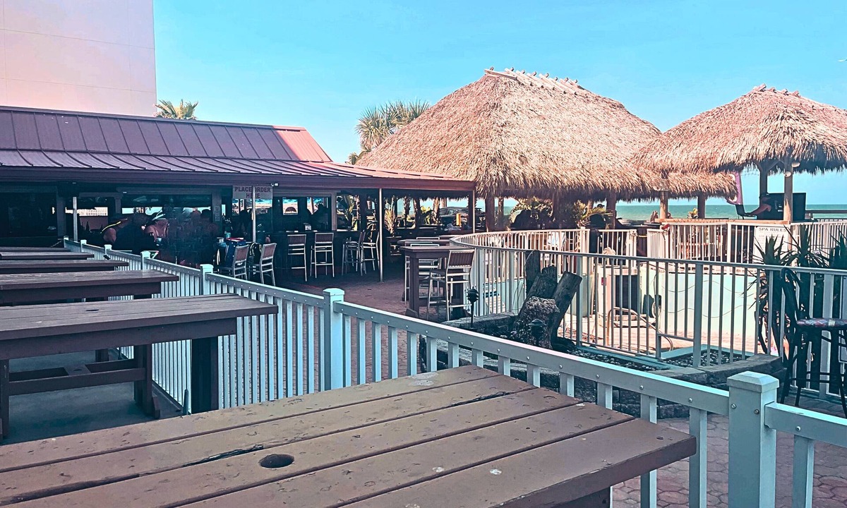 Daytona Beach Condo | The Salty Fountain