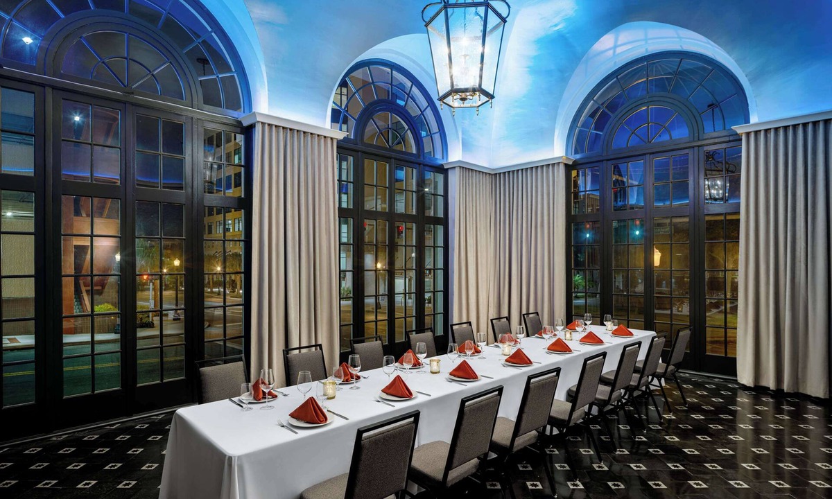 Downtown Hotel | The Terrace Hotel Lakeland, Tapestry Collection by Hilton