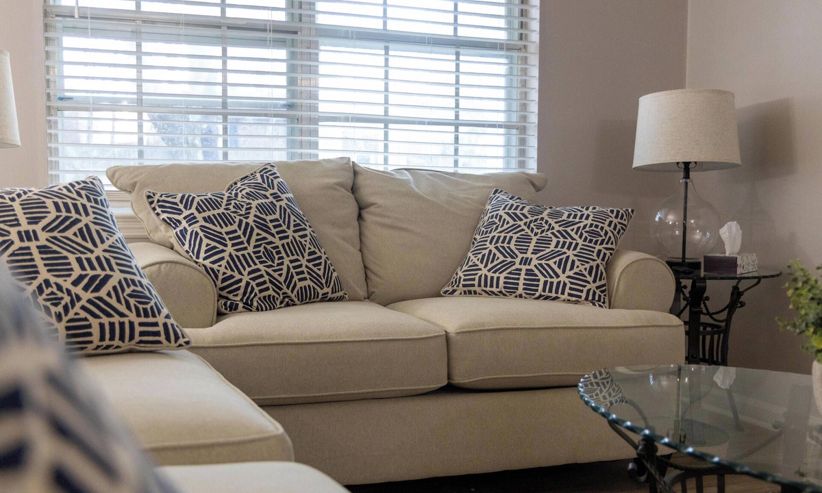 Lupton City House | The' Ultimate Getaway Spot ' only minutes away from the lake