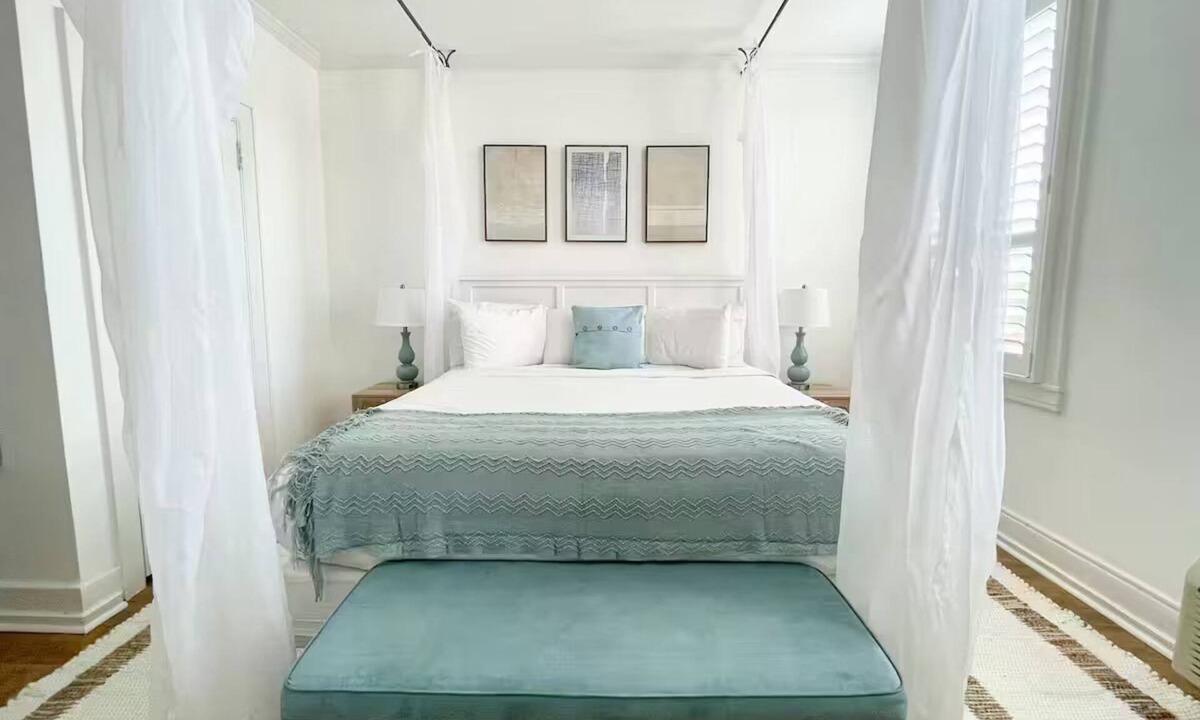 Palm Beach - West Palm Beach Apartment | Tiffany's Exclusive Palm Beach Hotel
