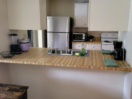Snellville Apartment | Tiny Cute Home 9 miles from Stone Mountain Park