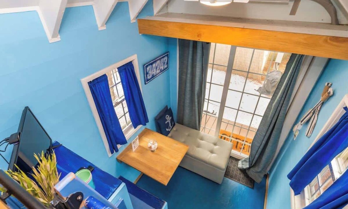 Sarasota Apartment | Tiny House Seashell - tiny living at the beach