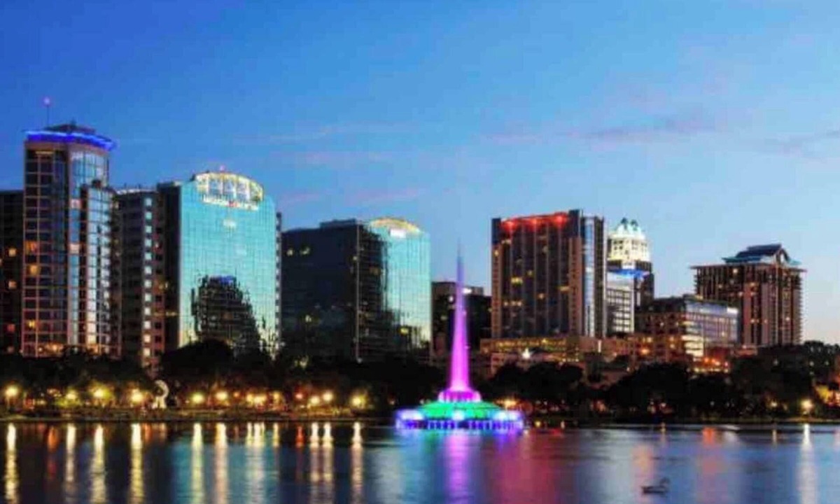South Eola Apartment | TINY unit in cottage in the middle of Downtown
