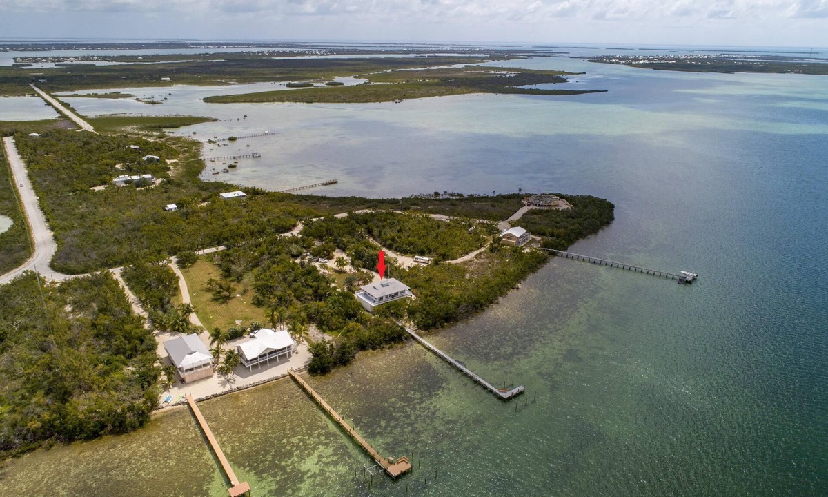 Lower Keys House | Torchview Lookout- Secluded Waterfront Retreat With 240’ Dock On Niles Channel