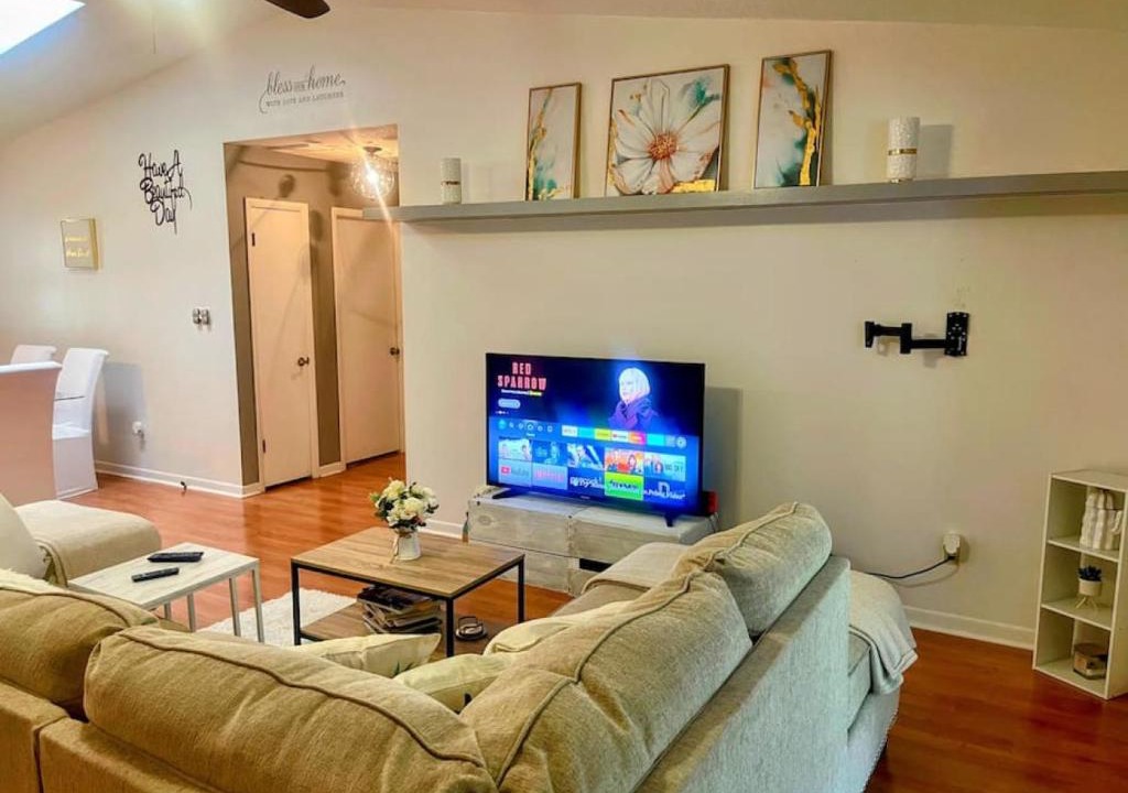 Tallahassee House | Town and Country Getaway 3BR 3BA, 20 min FAMU FSU