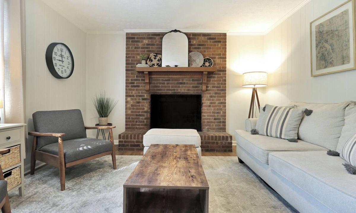 Travelers Rest Cottage | Travelers Rest Cottage near Swamp Rabbit Trail