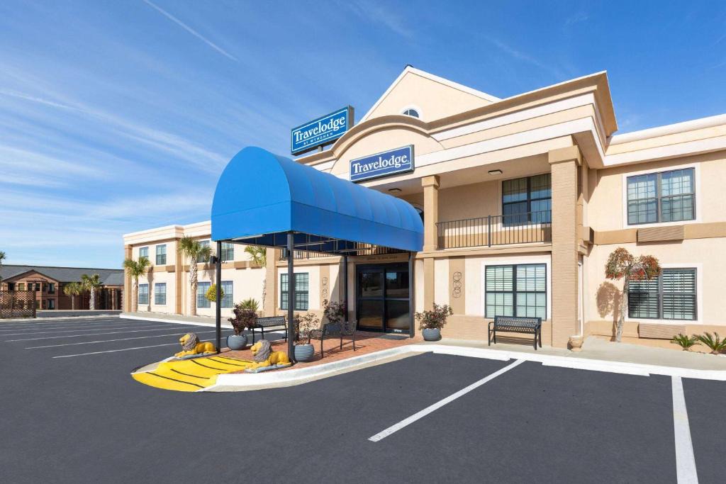 Perry Hotel | Travelodge by Wyndham Perry National Fairgrounds Area I-75
