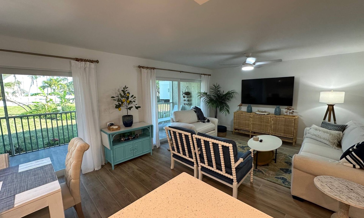 Sanibel Condo | TRENDY BEACH CONDO ON THE GROUND FLOOR!