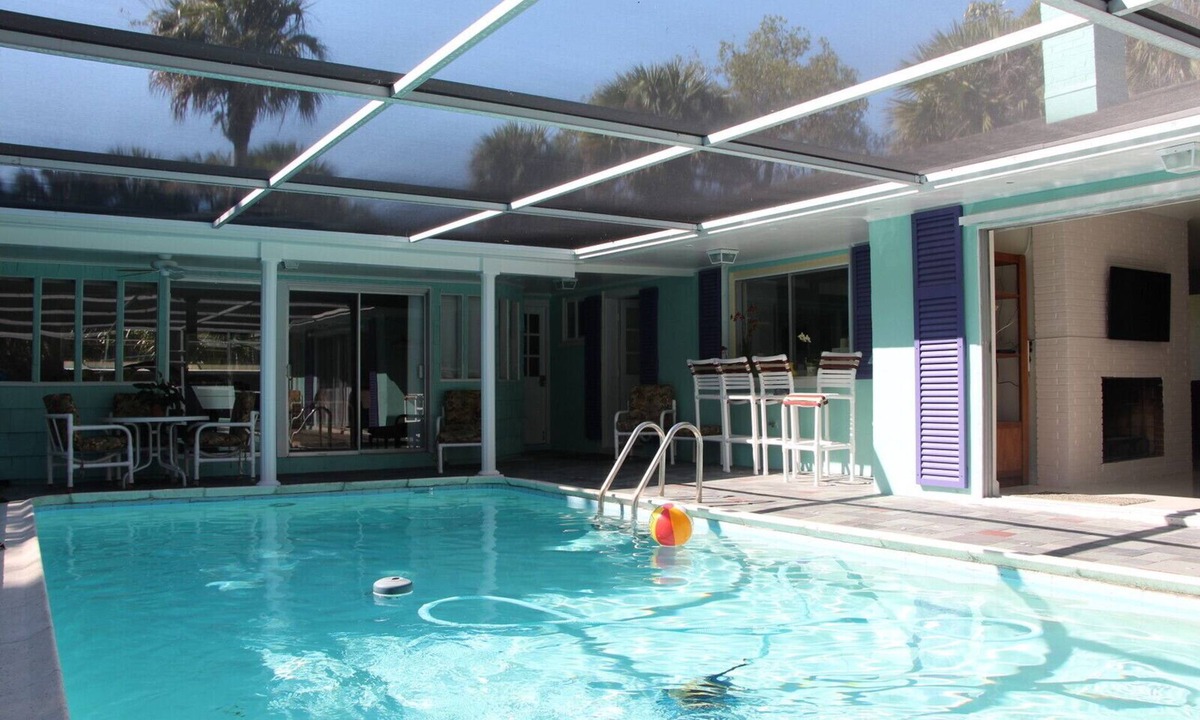 Hobe Sound House | Tropical Home with Heated Pool & Near Beaches