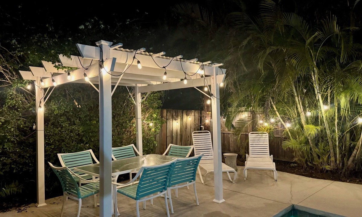 Naples House | Tropical Pool Hideaway: sleeps 9: Minutes to Downtown, Old Naples & Beaches