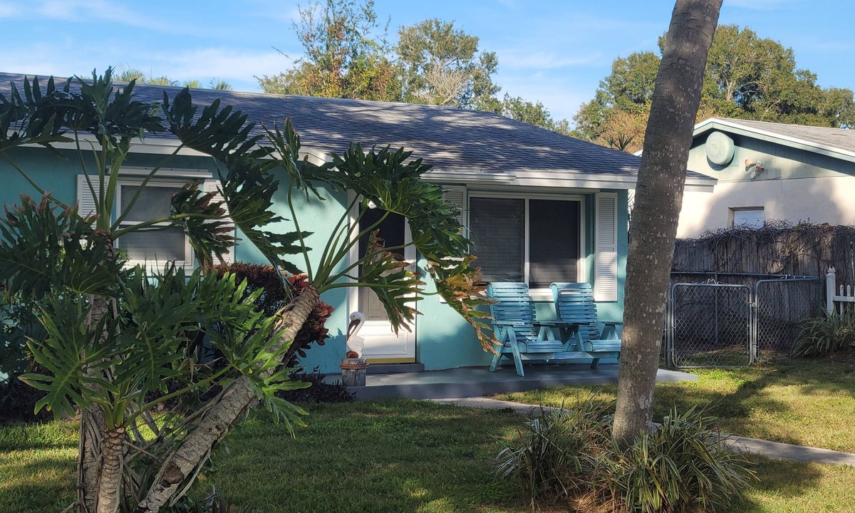 Anona House | Tropical Tides Paradise - 5 Min.'s to 3 Top-Rated Beaches + Newly Renovated