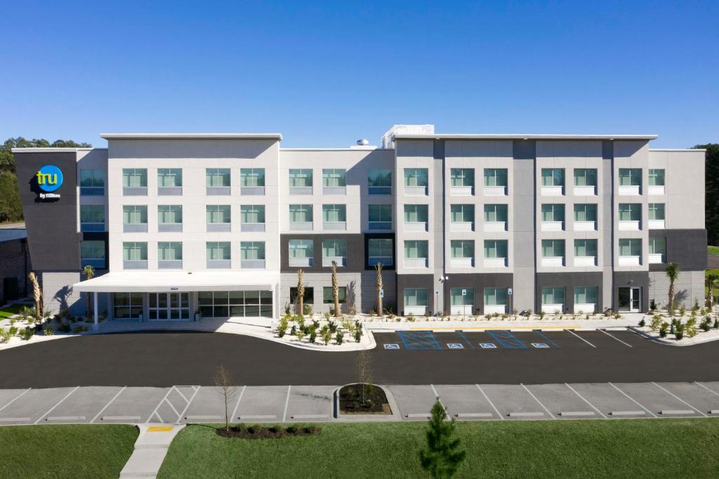 Burton Hotel | Tru by Hilton Beaufort, Sc