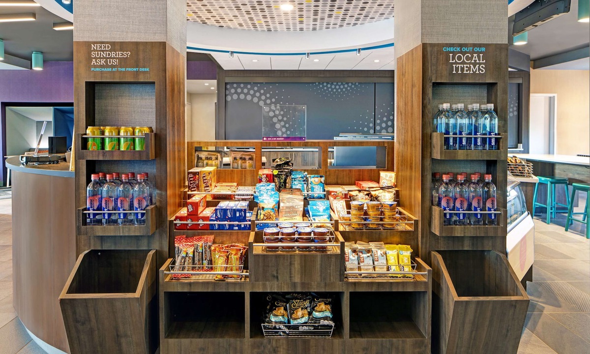 Ashley Oaks Hotel | Tru by Hilton Knoxville West Turkey Creek