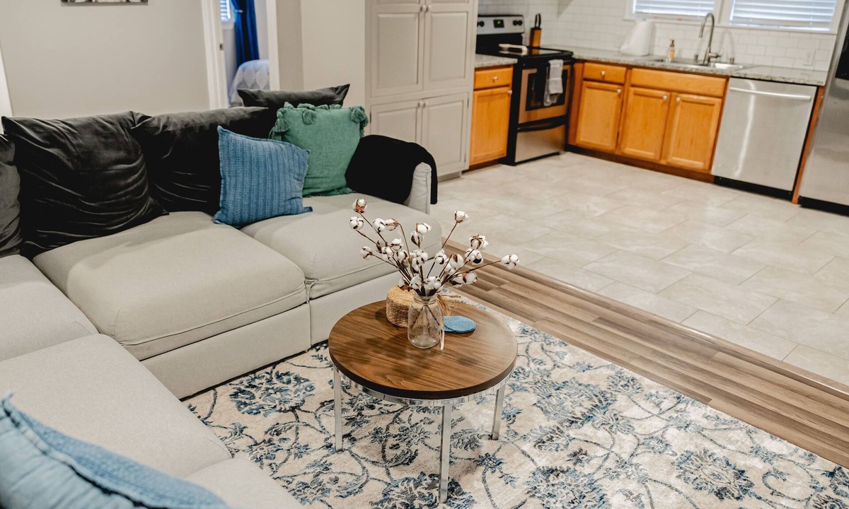 Concord House | Turn key house on quiet cul-de-sac, close to Concord attractions