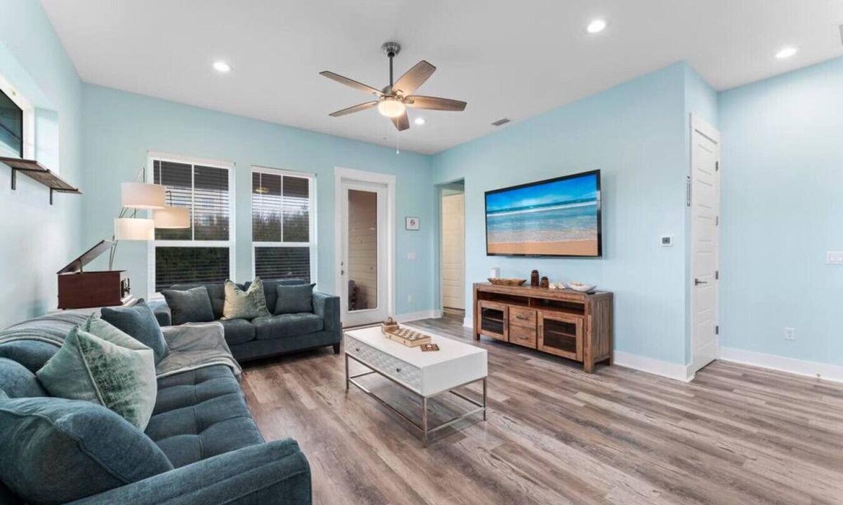 Jacksonville Beach House | Turquoise Turtle - Hot Tub, Beach, Game room