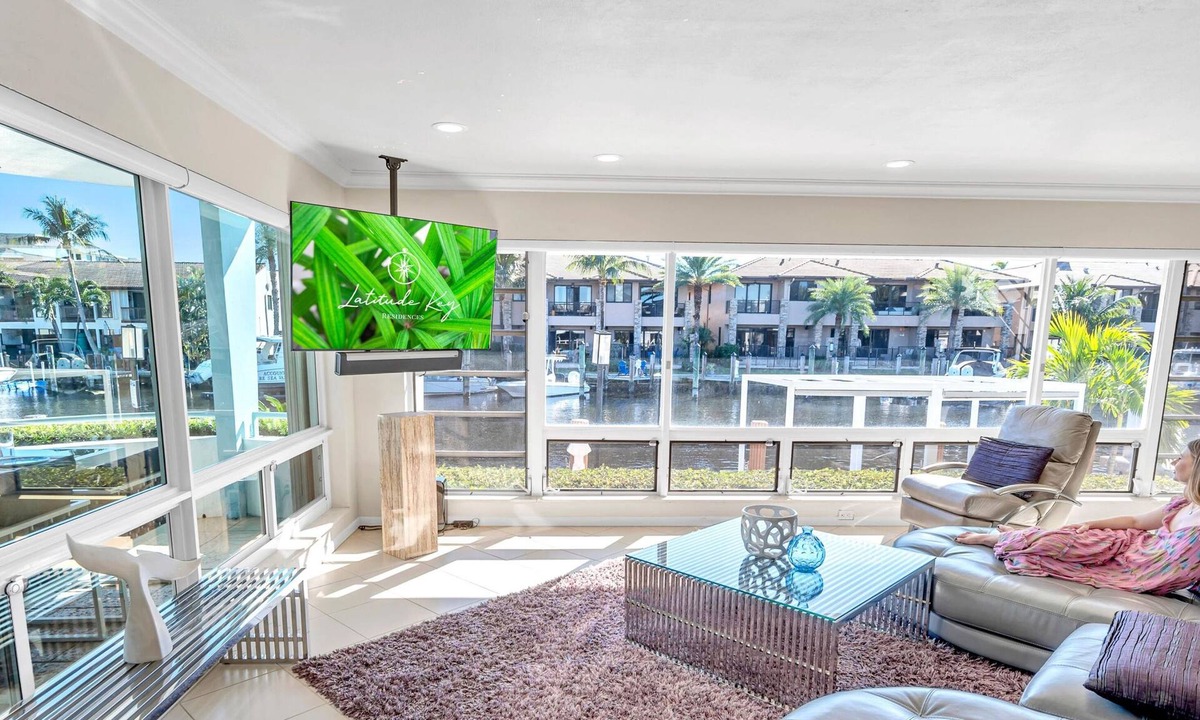 Coral Ridge Condo | Two-floor Suite | Heated pool | Dock Access | Quiet Neighborhood | SaltAire One | RESlDENCES