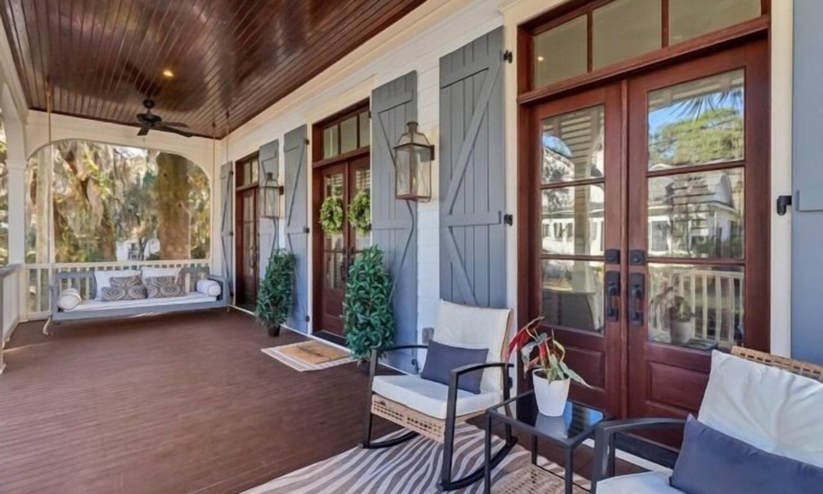 Olde Town House | Two Homes · Walk to Old Town · Fire Pit · EV