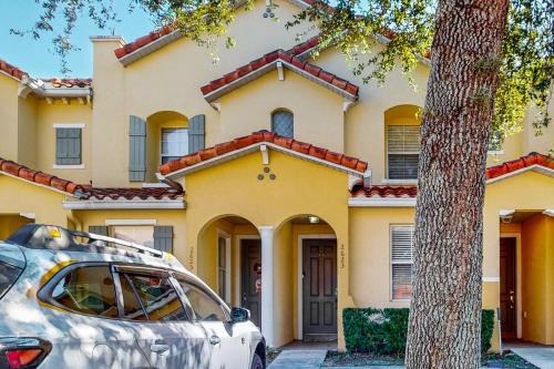Crestwynd Bay House | Two-story snowbird-friendly townhouse near Disney with patio, streaming, W/D, AC