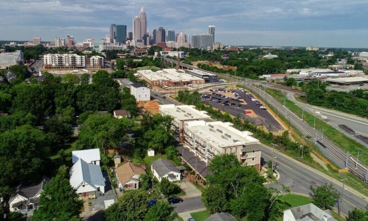 Optimist Park House | Unique Home & Tiny Home in NoDa