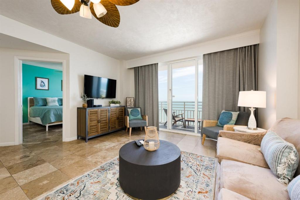 Brush - Stewarts House | Unit 1604 Ocean Walk - 3 Bedroom Ocean Front
