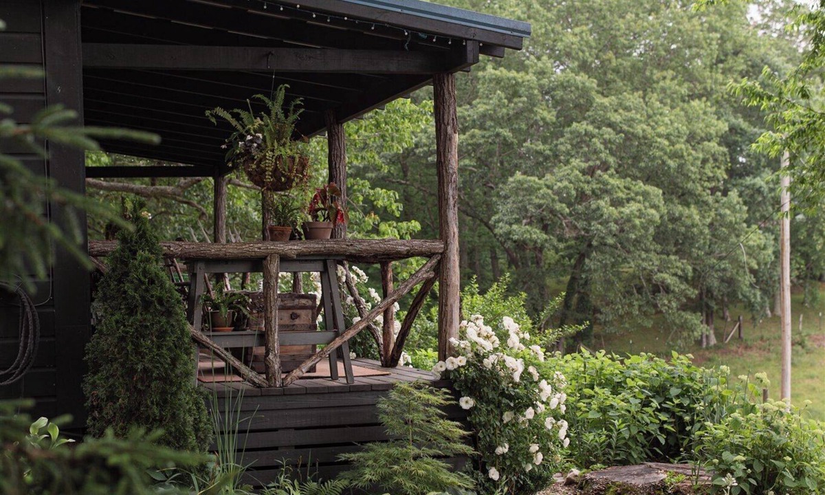 Cullowhee Cabin | Unplug Under the Stars at the Perch, located in Cashiers, NC