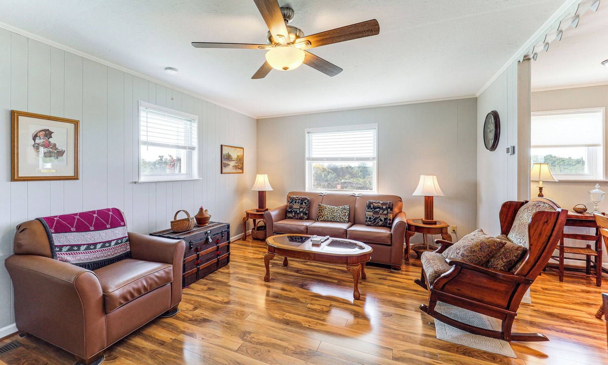 Piney Creek House | Unplug & Unwind! Piney Creek Home Near State Park