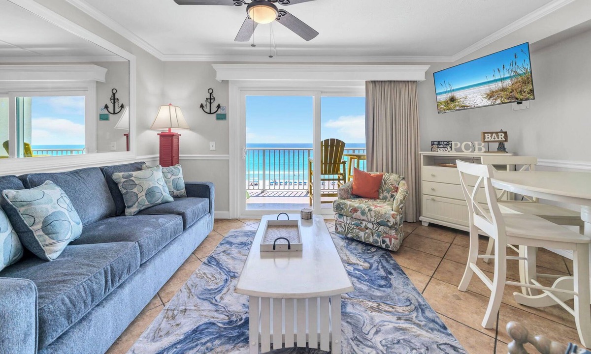 Panama City Beach Condo | ☀️Updated-Beach FRONT-Balcony-TWO Pools-TWO Hot Tubs-Tiki Bar-The Summit 818☀️
