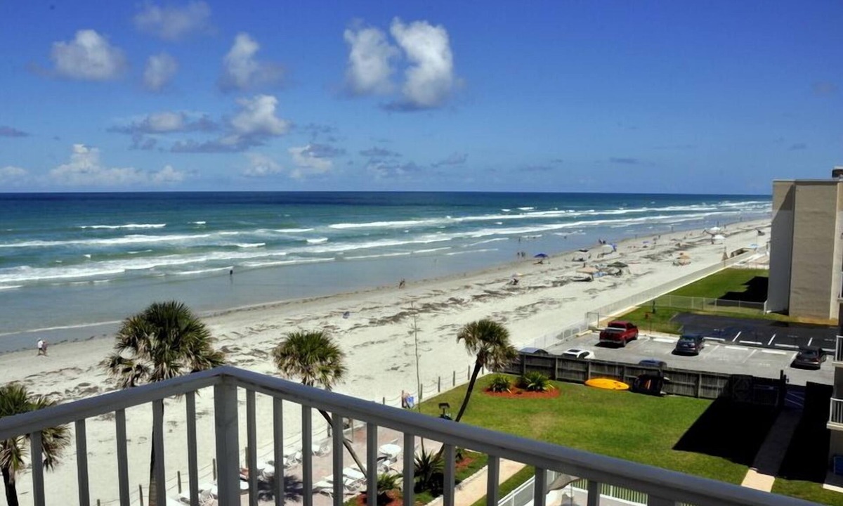 New Smyrna Beach Condo | Updated! Direct Ocean Front/Corner Unit! NoDriveBeach of New Smyrna !