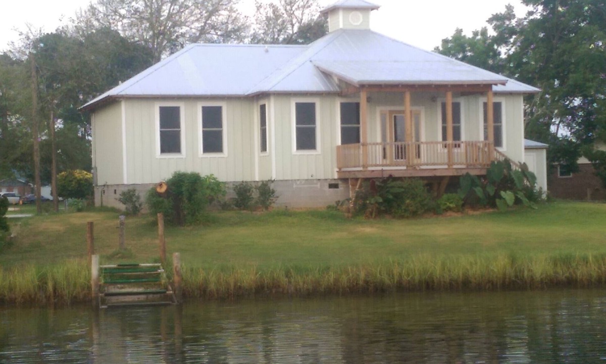 Callaway House | Upgraded House on Laird Bayou