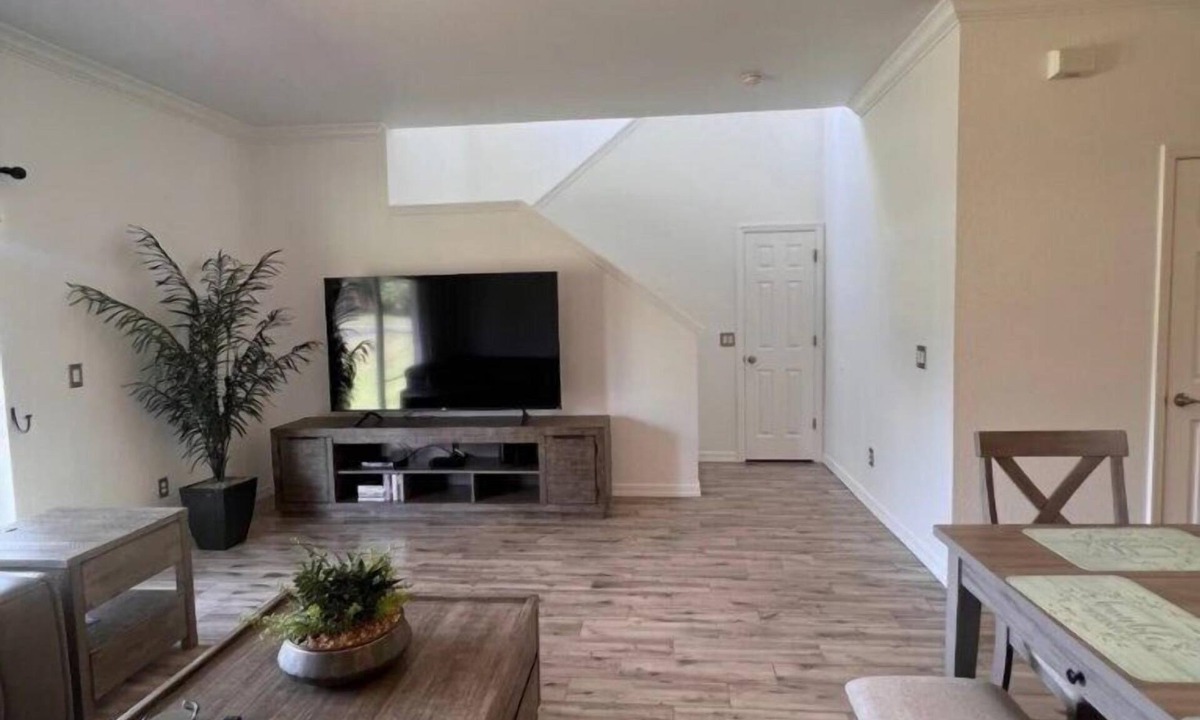 Wellington House | Upgraded Regal Palms Resort 4Bedroom Villa
